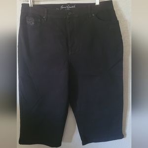 Gloria Vanderbilt short